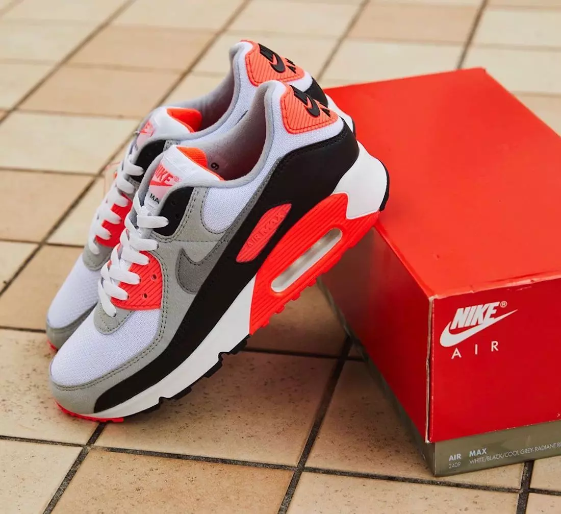 Nike Air Max 90 Dáta Eisiúna Infridhearg CT1685-100