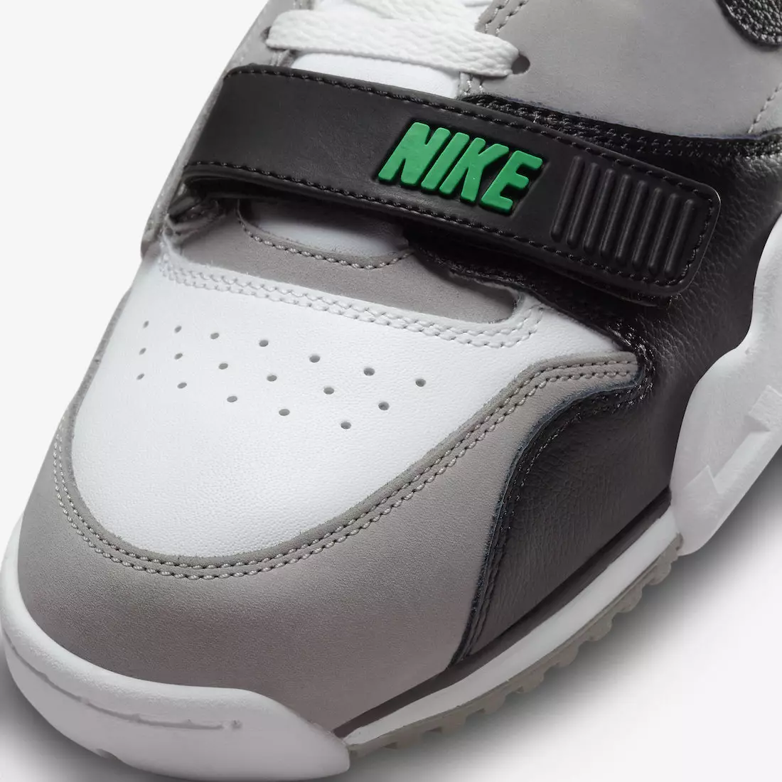 Nike Air Trainer 1 Mid Chlorophyll 2022 DM0521-100 Датум на издавање