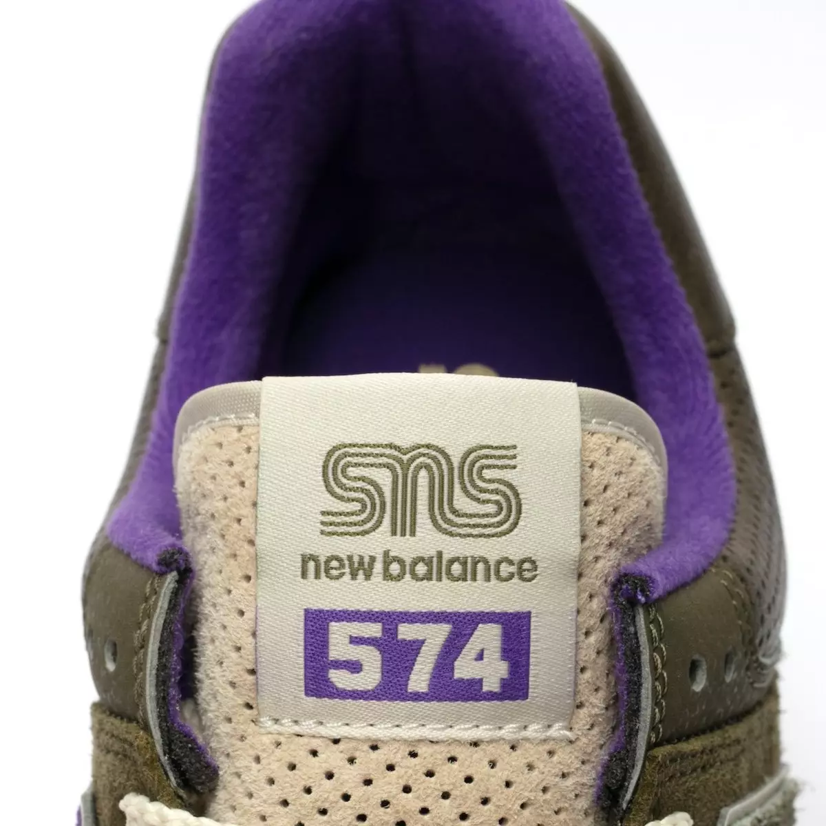 SNS New Balance 574 გამოშვების თარიღი