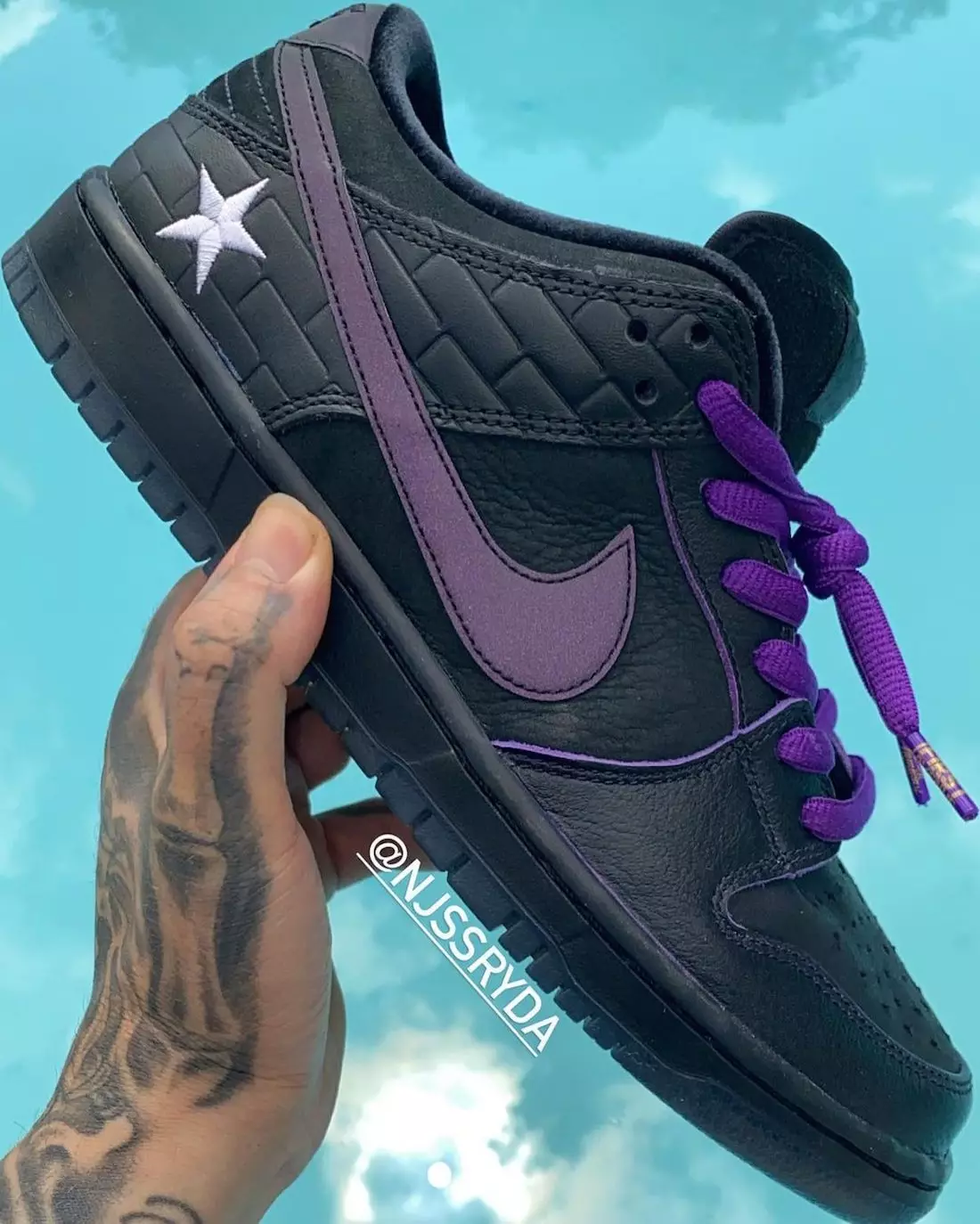 Familia Nike SB Dunk Low First Avenue Prince Releasedatum