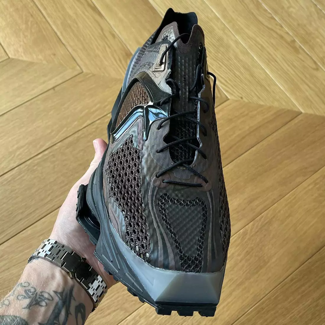 Датум на издавање на Nike Zoom MMW 4 Браун