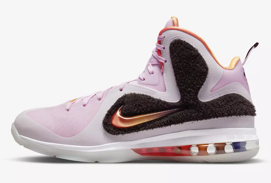 Nike LeBron 9 Regal Pink DJ3908-600 Data lansării