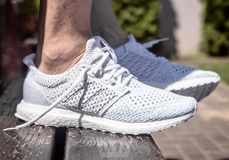 Detaljan pogled na Parley x adidas Ultra Boost LTD