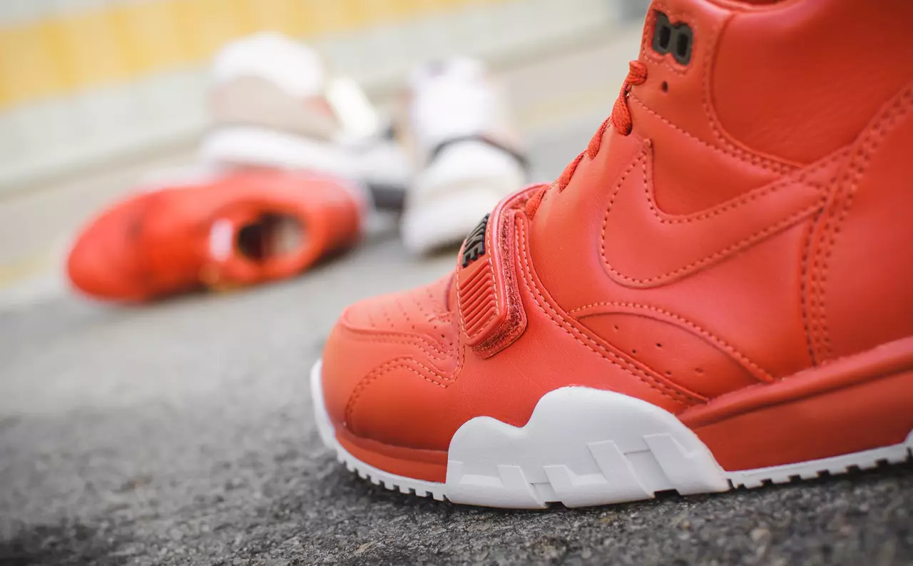 parça tasarımı x Nike Air Trainer 1 Roland Garros Paketi