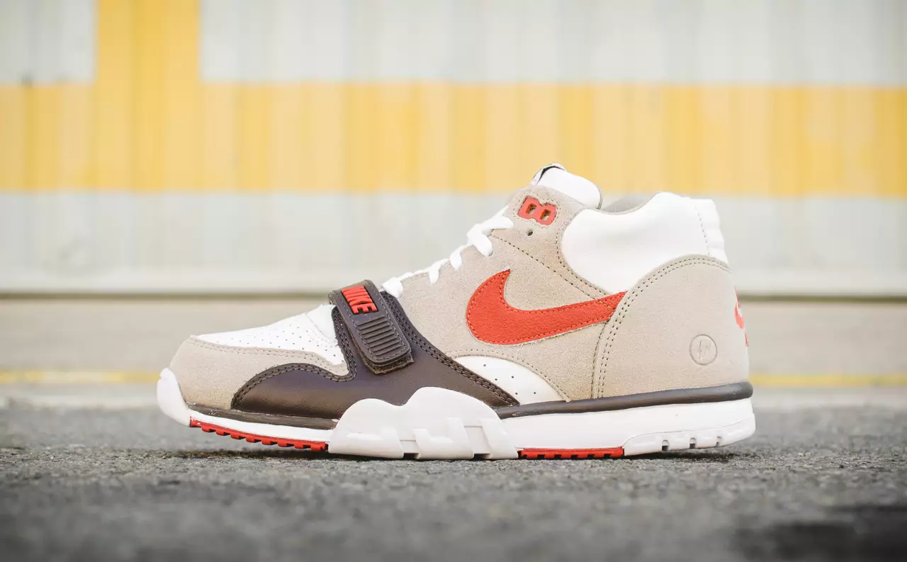 dearadh blúire Nike Air Trainer 1 Pacáiste Roland Garros