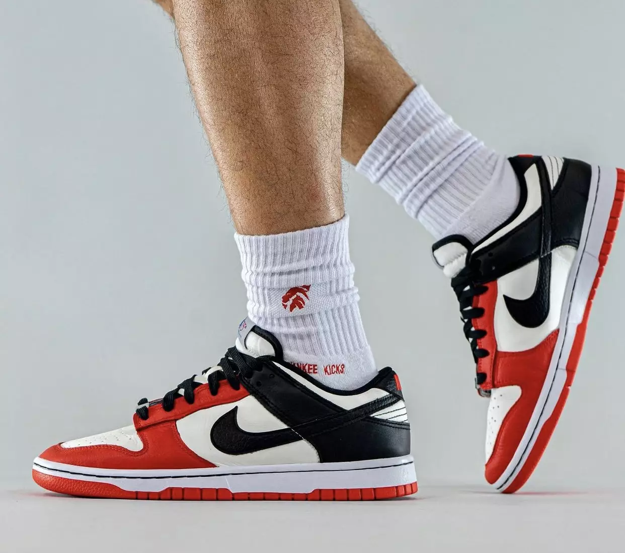 NBA Nike Dunk Low Chicago 75-годишнина DD3363-100 On-Feet