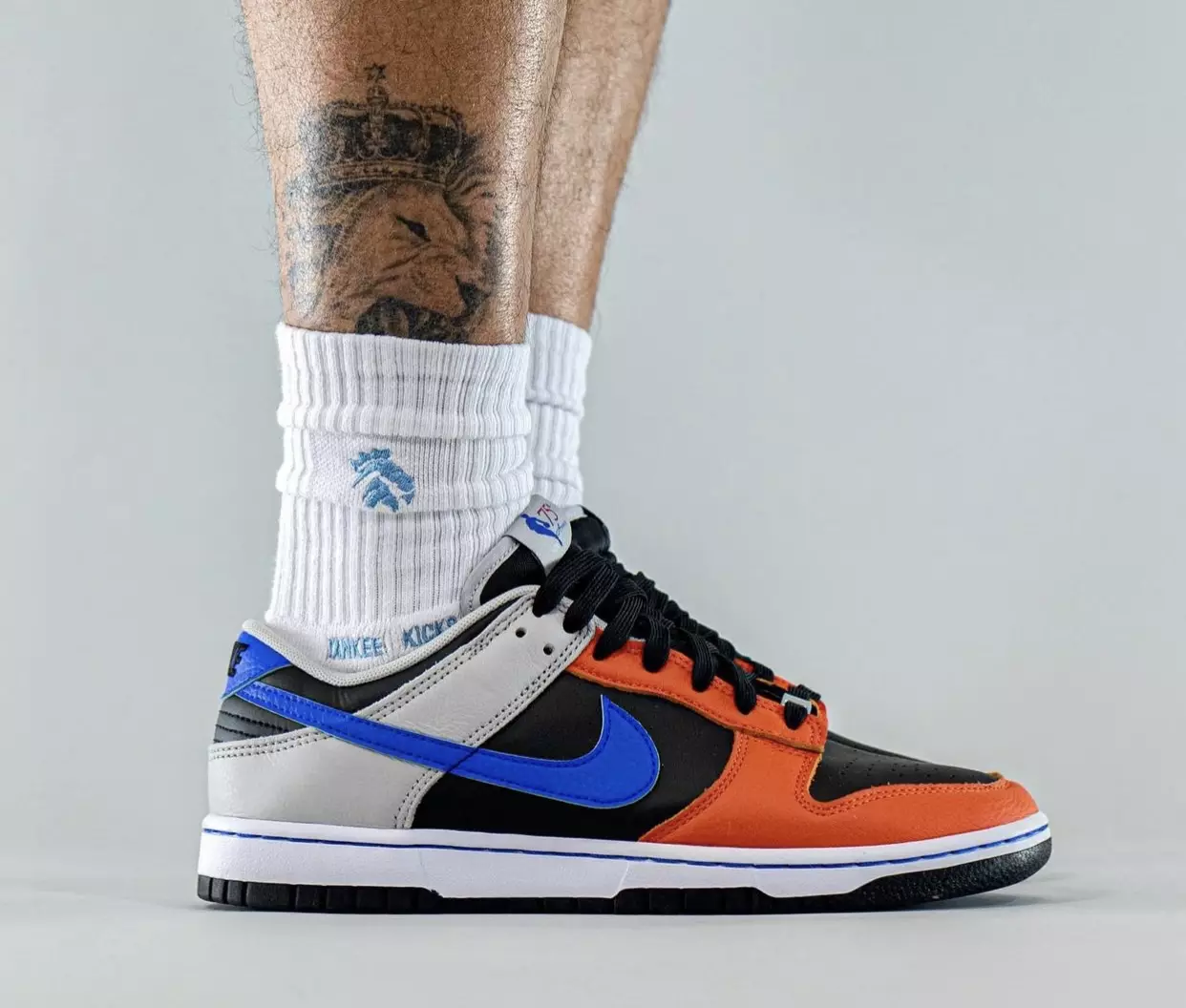 NBA Nike Dunk Low Knicks 75th Anniversary DD3363-002 on-feet