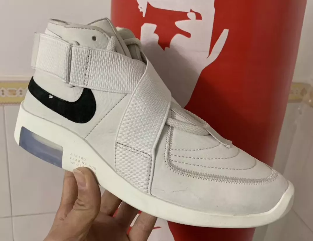 תאריך שחרור של Nike Air Fear of God 180 Light Bone