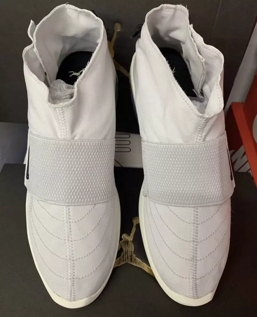 Data de llançament de Nike Air Fear of God Moccasin Light Bone