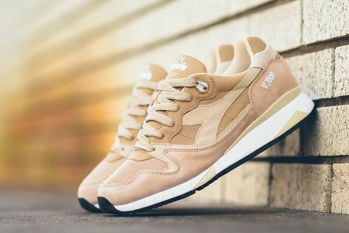 Diadora V7000 Italia սպիտակեցված ավազի կրուասան