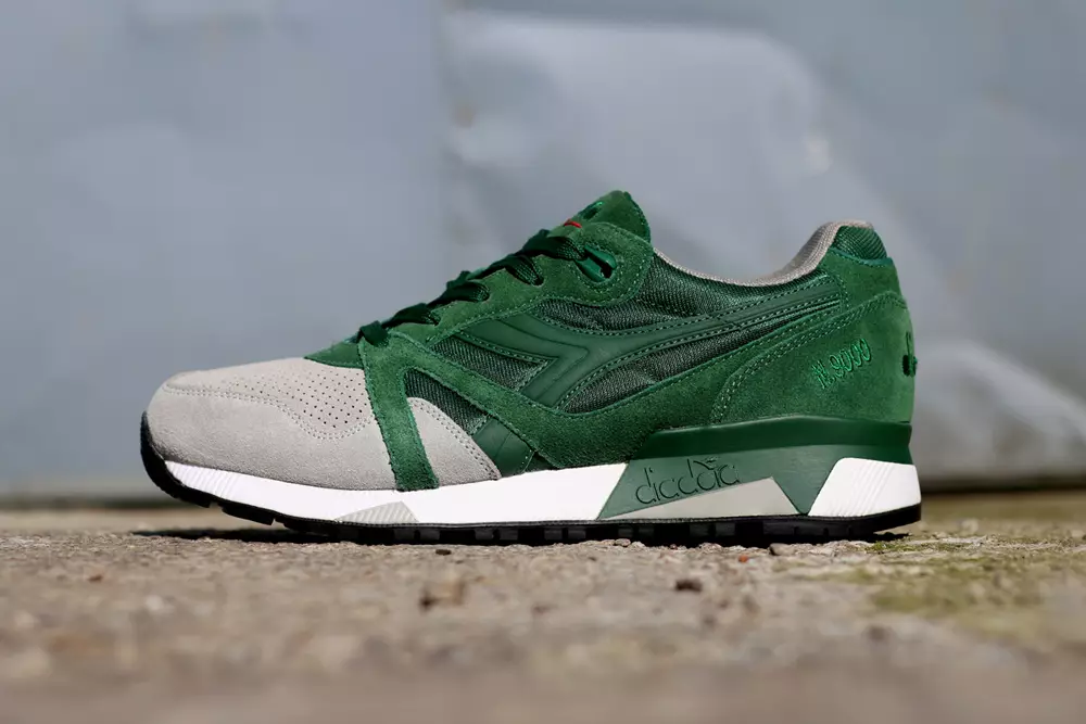 Alineación de otoño de 2015 de Diadora N9000 S8000