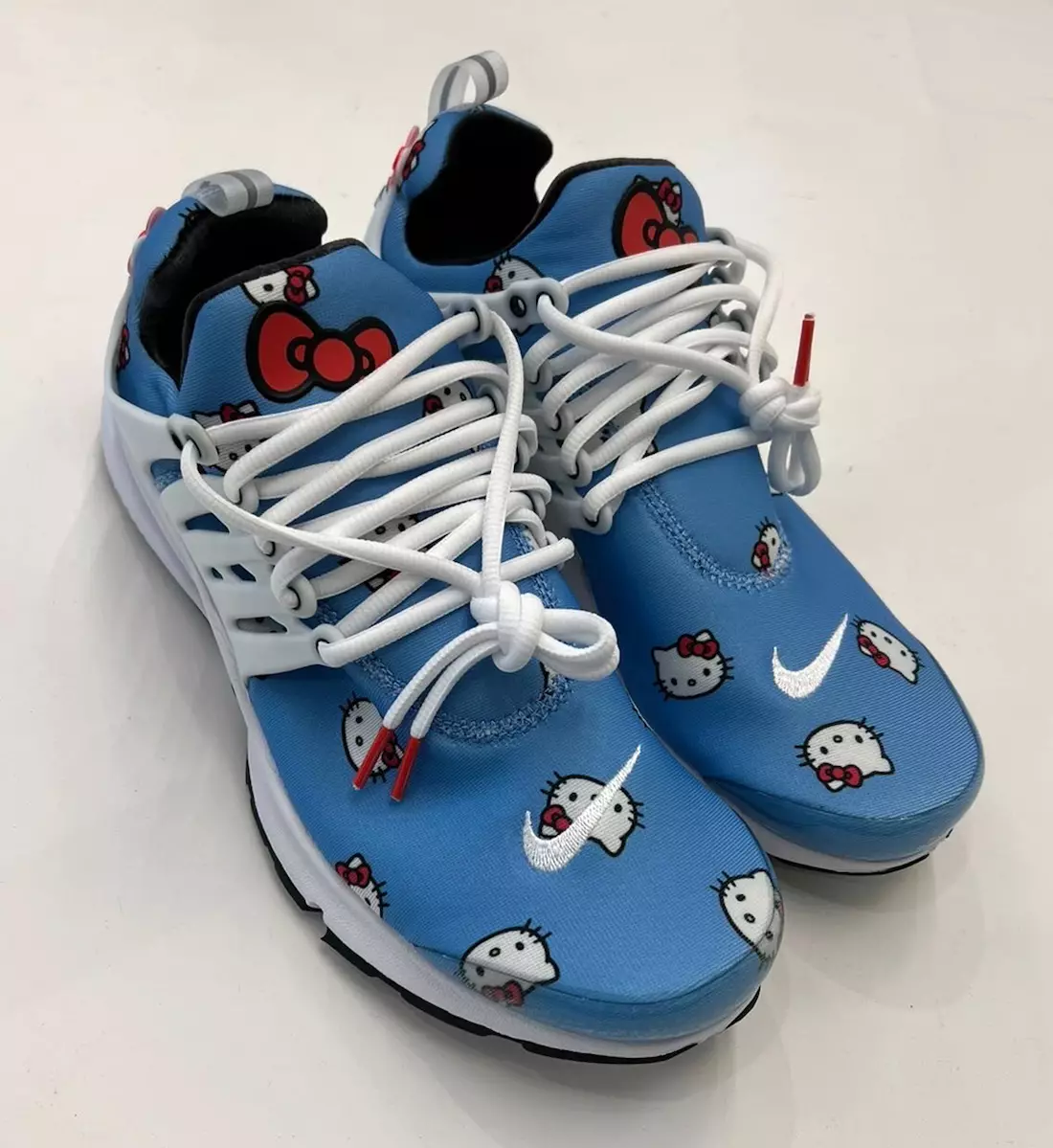 Hello Kitty Nike Air Presto University Blue DV3770-400 izlaišanas datums