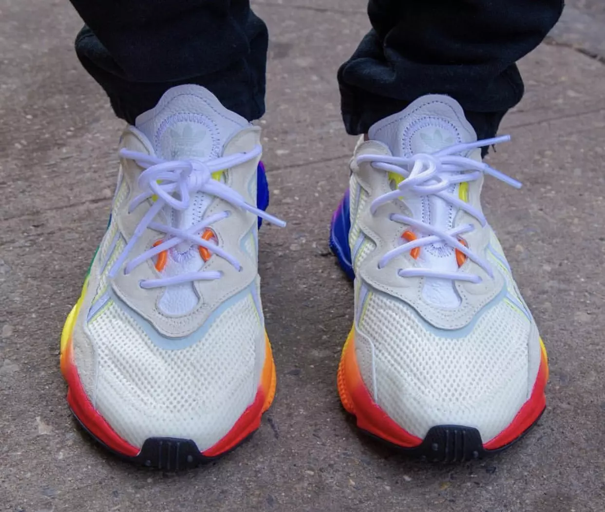 adidas Ozweego adiPRENE LGBT Pride Love Unites Rainbow Датум на објавување