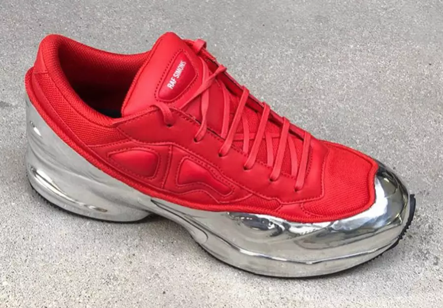 Raf Simons adidas Ozweego сребрено пакување црвено