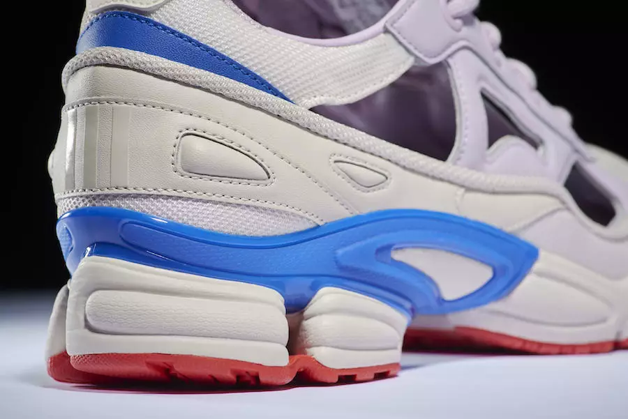 Raf Simons x adidas Replicante Ozweego EUA