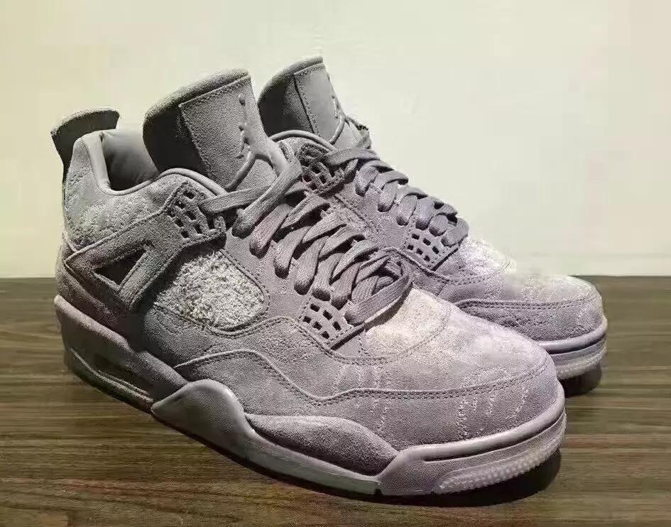 Air Jordan 4 KAWS izlaišanas datums