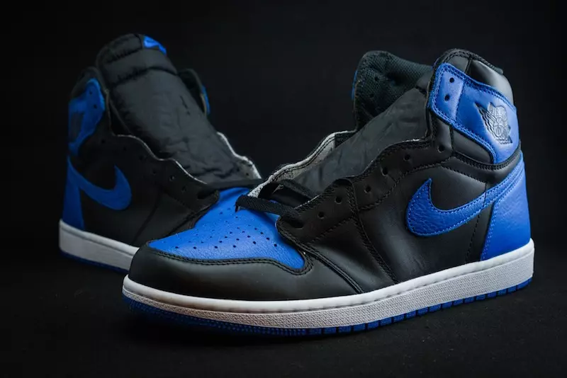 Air Jordan 1 Royal 2017 Megjelenés dátuma 555088-0077