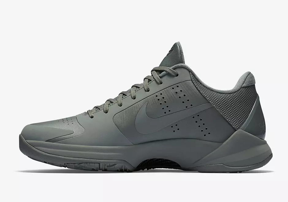 Nike Kobe 5 FTB Siyah Mamba Paketine Geçiyor