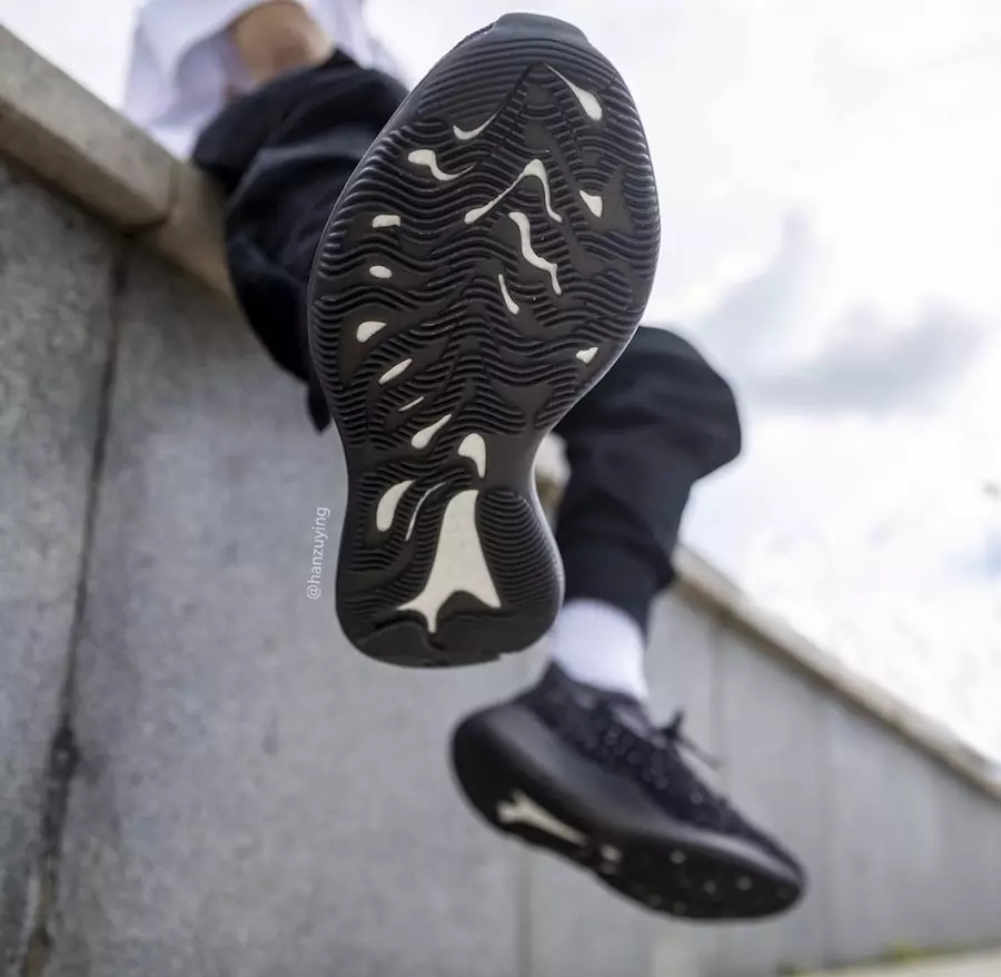 adidas Yeezy Boost 350 V3 Black FB7876 Data premiery On-Feet