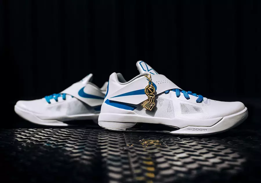 Nike KD 4 IV Thunderstruck Art de um campeão