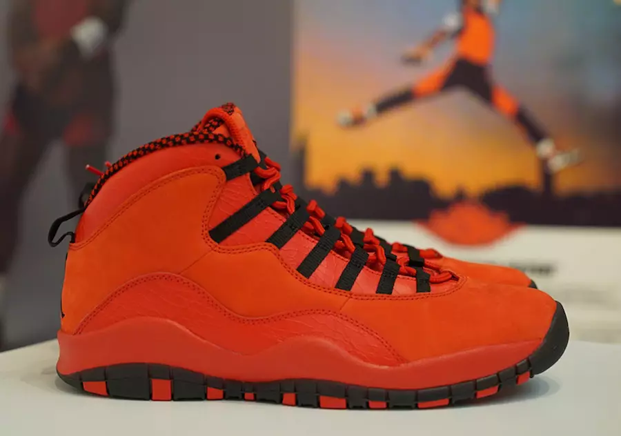 Steve Wiebe Air Jordan 10 წითელი შავი