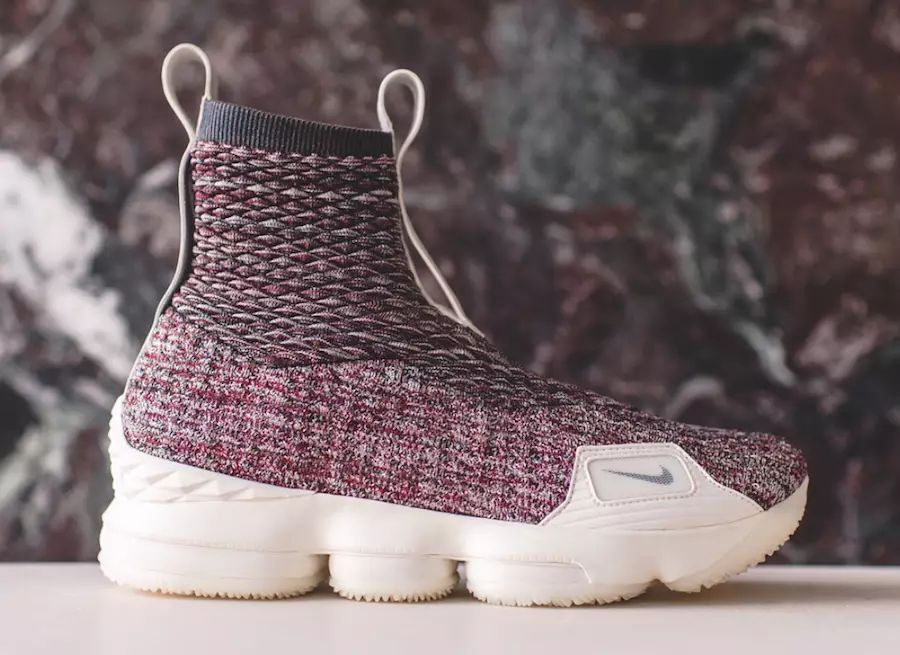 Kith Nike LeBron 15 လူနေမှုပုံစံစတဲ့ကြိုးများ