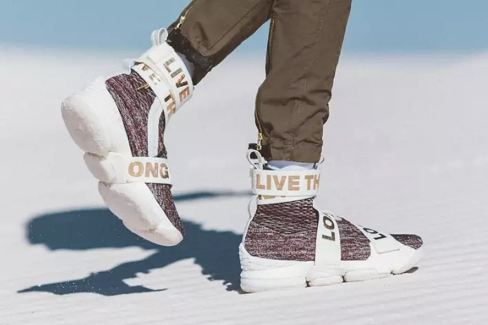 Kith Nike LeBron 15 Strapaí Stíl Mhaireachtála