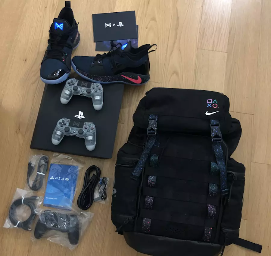 Paket Keluarga Teman PlayStation Nike PG 2