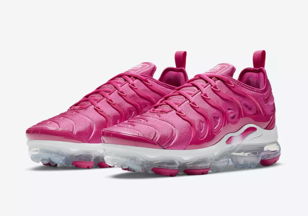 Дата выхода Nike Air VaporMax Plus Pink White DJ3023-600