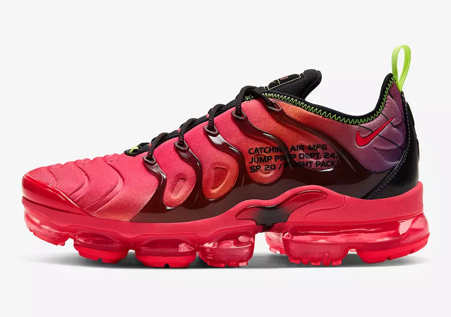 Nike Air VaporMax Plus με υπόλευκο DNA