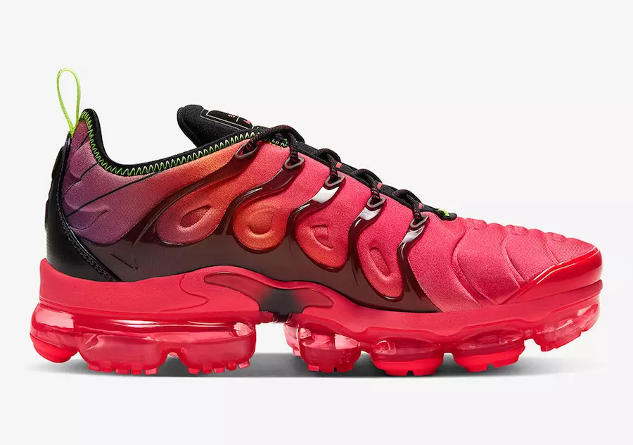 Дата на издаване на Nike Air VaporMax Plus CU4709-001