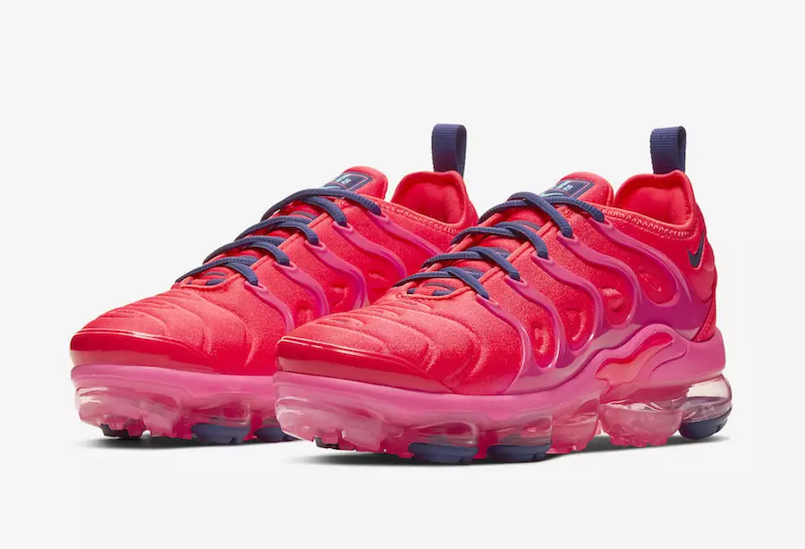 Nike VaporMax Plus-ga yorqin qizil va pushti ranglarni qo'shadi