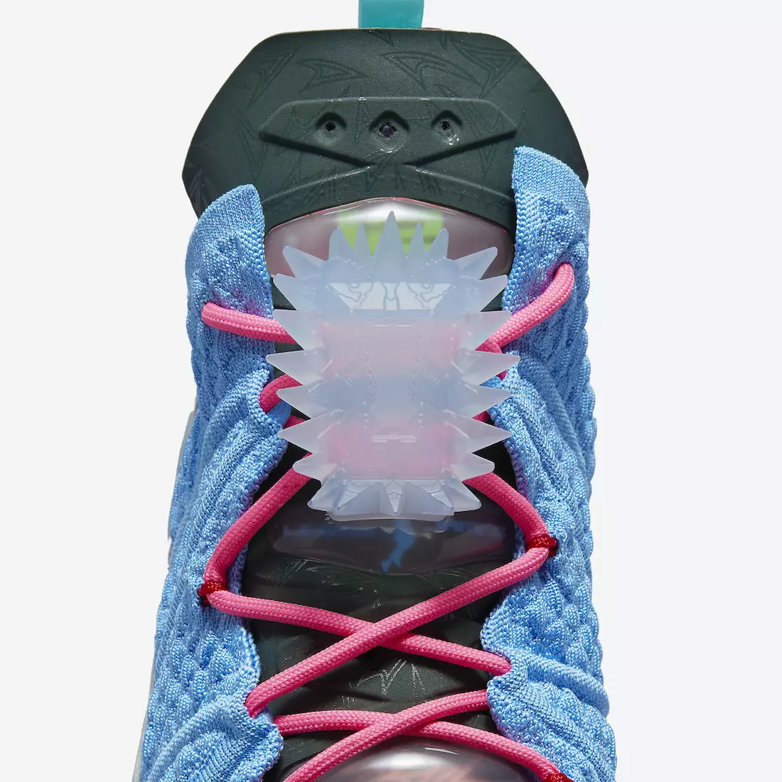 Data de lançamento Nike LeBron 18 DM2813-400