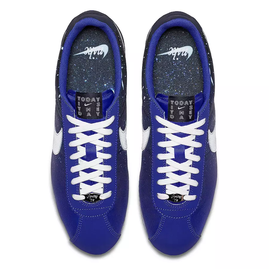 Nike Cortez Qixi Festival מעלדונג טאָג