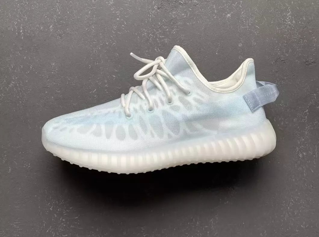 adidas Yeezy Boost 350 V2 Mono Ice GW2869 Data e publikimit