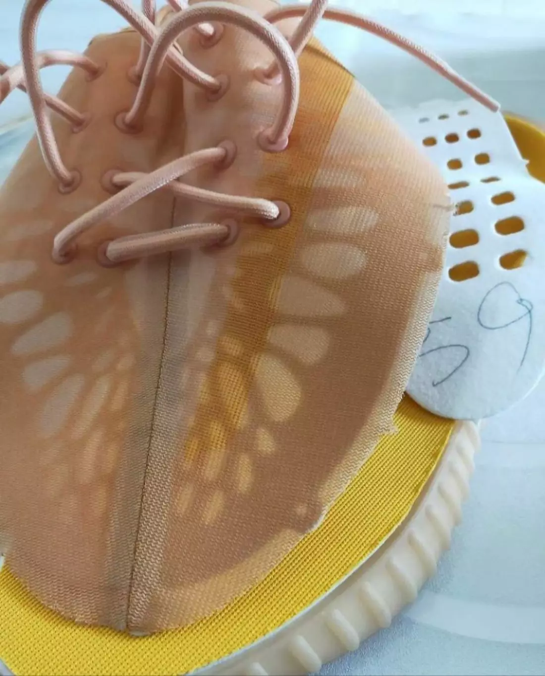 أديداس Yeezy Boost 350 V2 Mono Clay