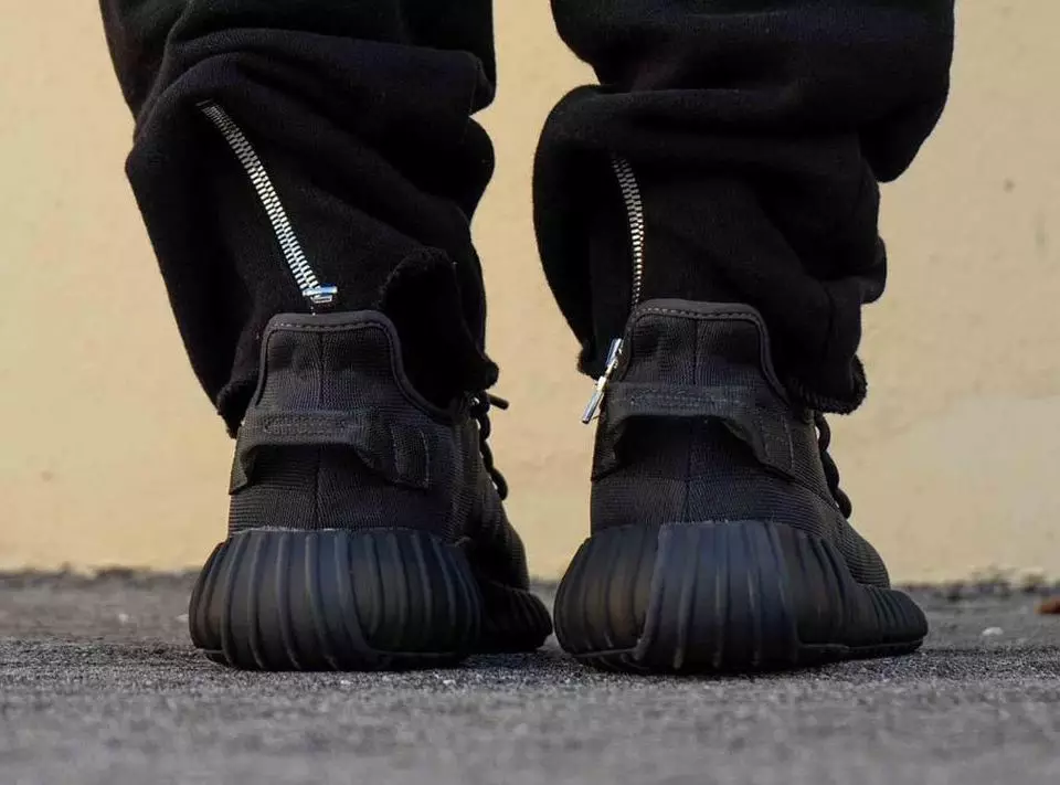 adidas Yeezy Boost 350 V2 Mono Black Releasedatum