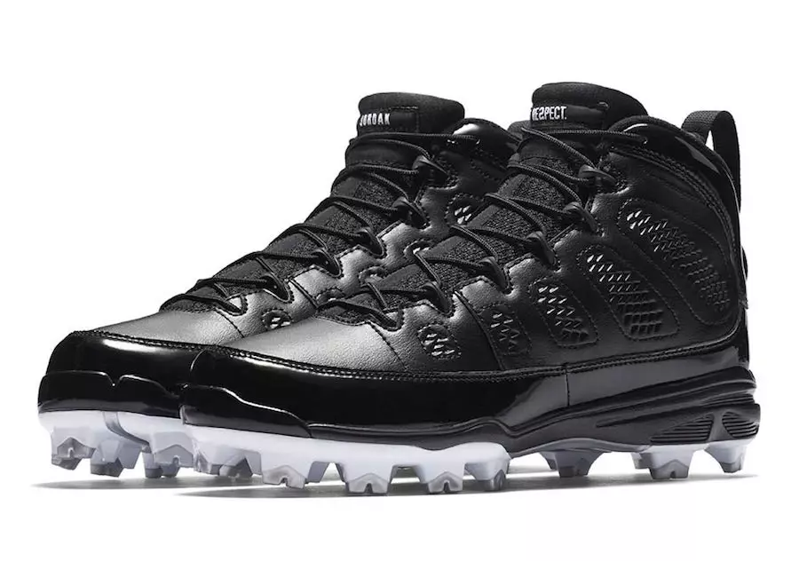 Balíček baseballových kopaček Air Jordan 9