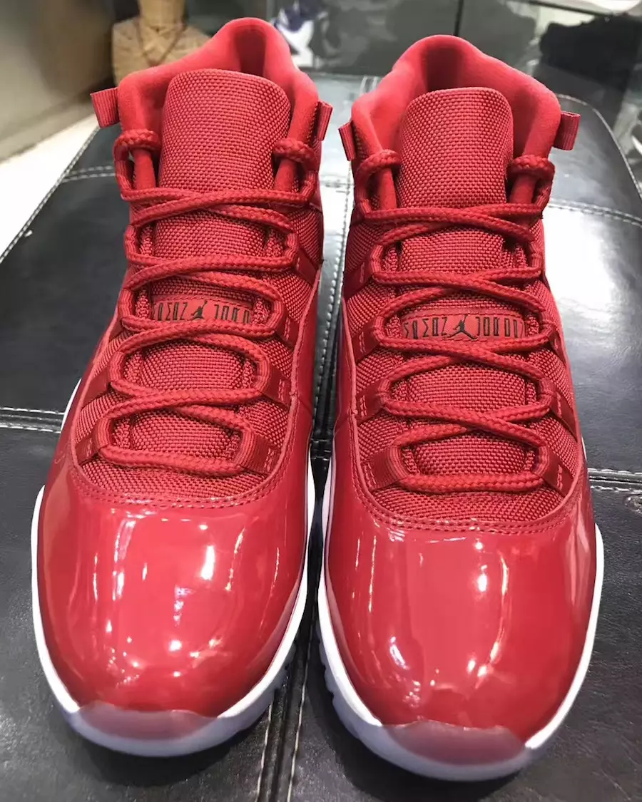 Embalagem Air Jordan 11 Gym Red Chicago