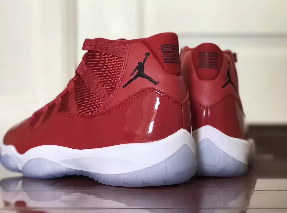 Air Jordan 11 Gym Red Black White Чикаго 378037-623