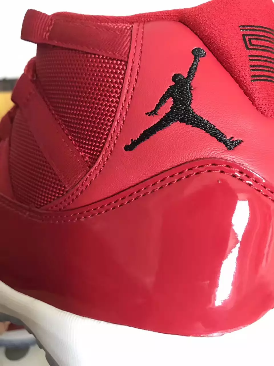 Air Jordan 11 Gym Roșu Negru Alb Chicago 378037-623