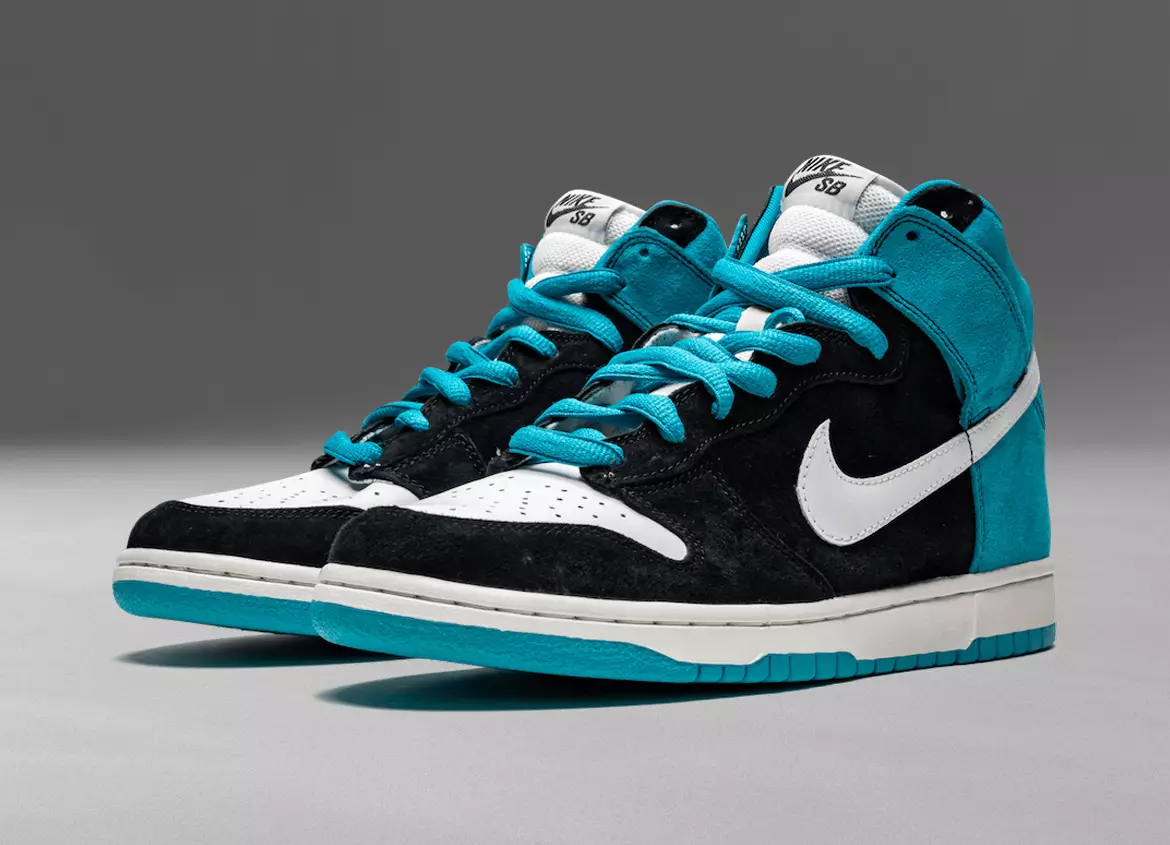 Sneaker Talk: Nike SB Dunk High “Kirim Bantuan” 21578_1