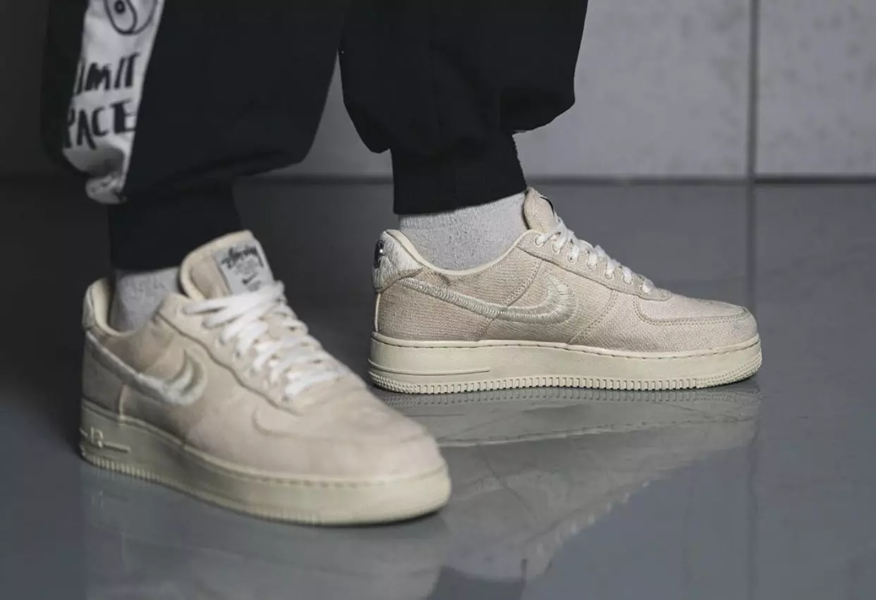 Stussy Nike Air Force 1 Fossil Stone CZ9084-200 Datum izlaska On-Feet