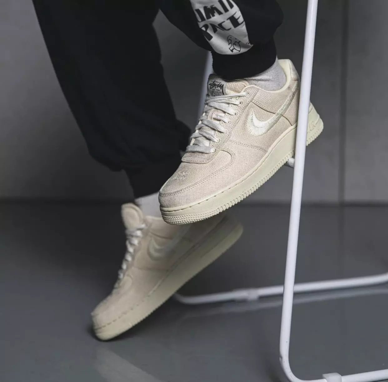 Batu Fosil Stussy Nike Air Force 1 CZ9084-200 Tarikh Tayangan Di Kaki