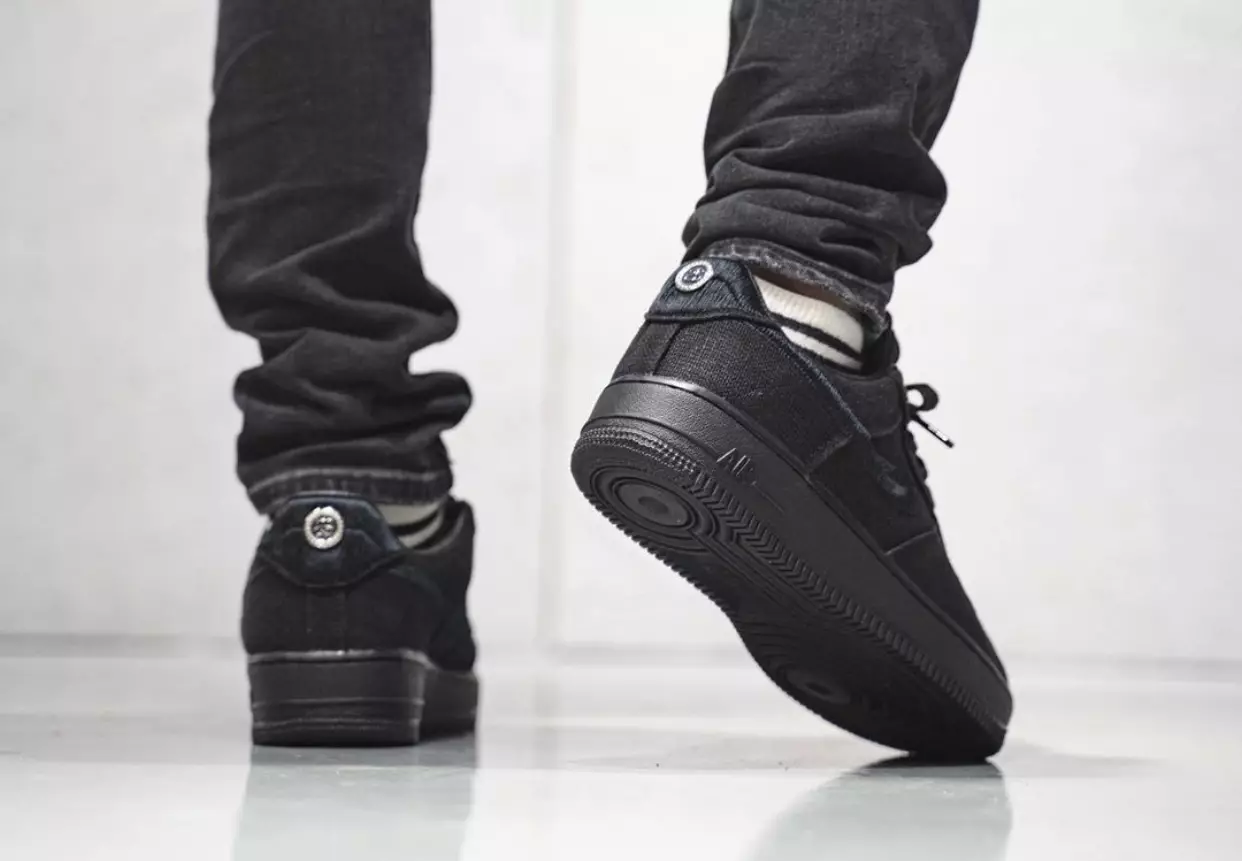 تاریخ انتشار Stussy Nike Air Force 1 Low Black CZ9084-001 On-Feet