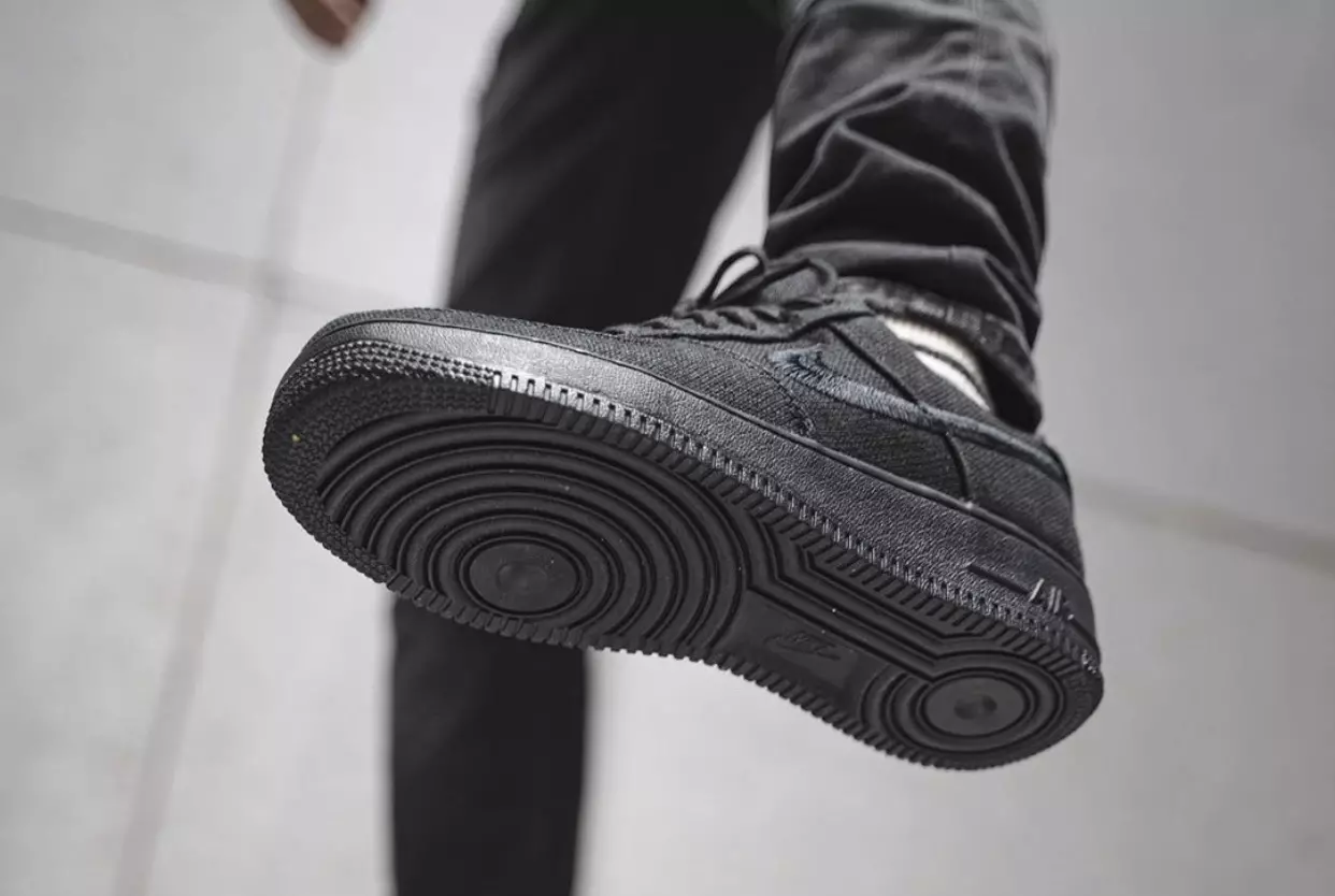 Stussy Nike Air Force 1 Low Black CZ9084-001 Дата випуску на ногах