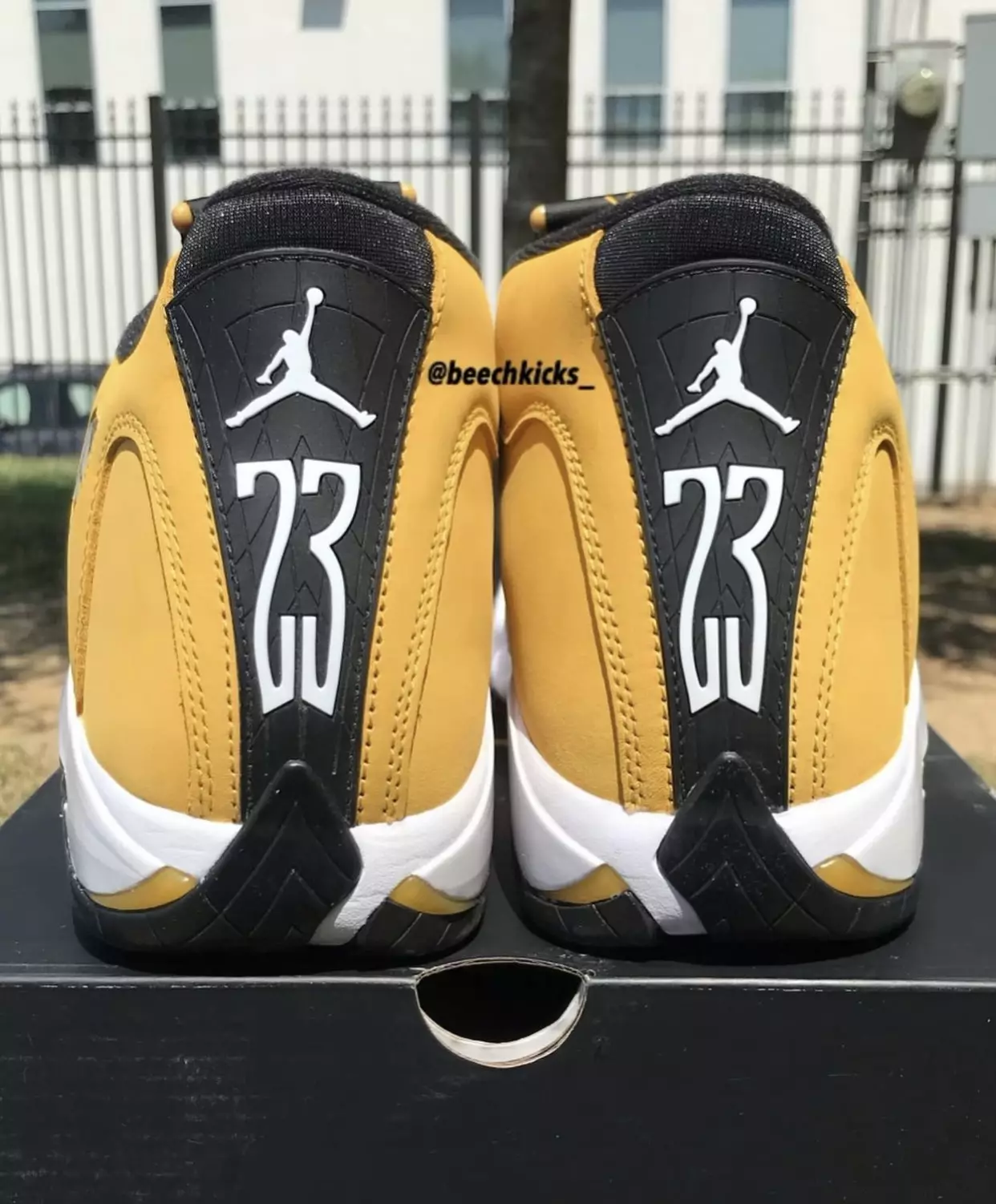 Air Jordan 14 Light Ginger 487471-701 تاريخ الإصدار