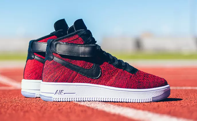 Nike Flyknit Air Force 1 Mid University Red