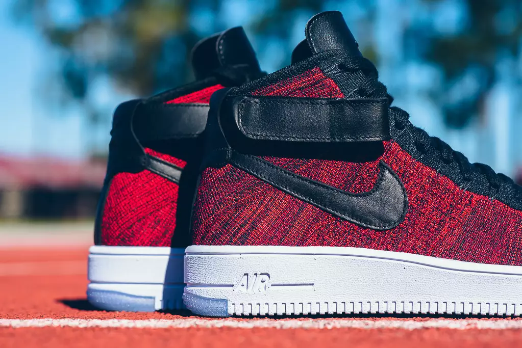 Nike Flyknit Air Force 1 Mid University Vermelho