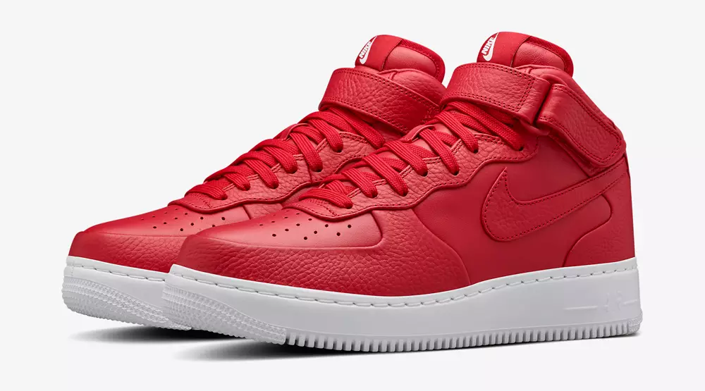 Střední kůže NikeLab Air Force 1